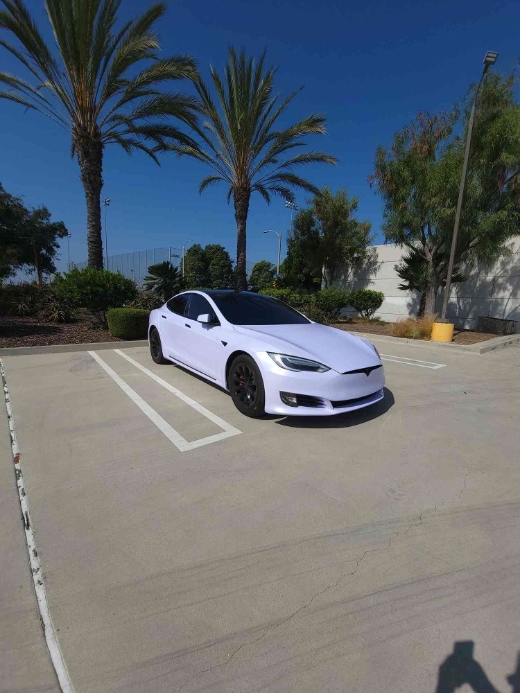 Sleek gloss purple wrap