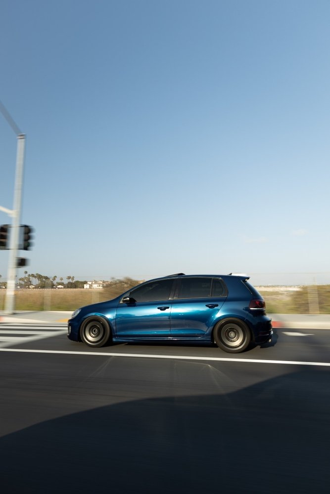 Ultra Gloss Paint Metallic Deep Blue - Aura Vinyl