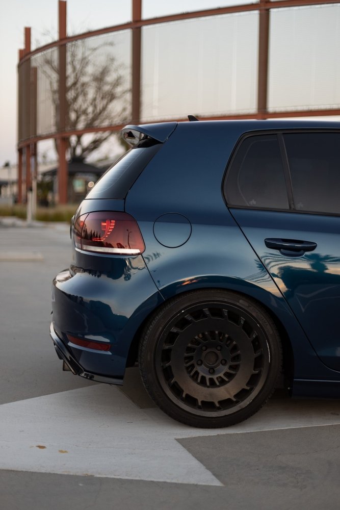 Ultra Gloss Paint Metallic Deep Blue - Aura Vinyl