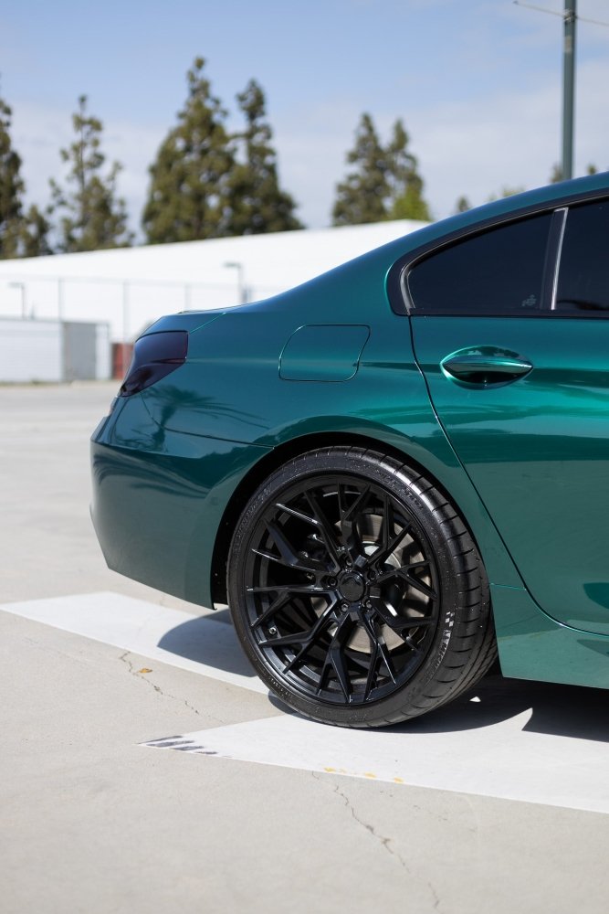 Ultra Gloss Paint Metallic Green - Aura Vinyl